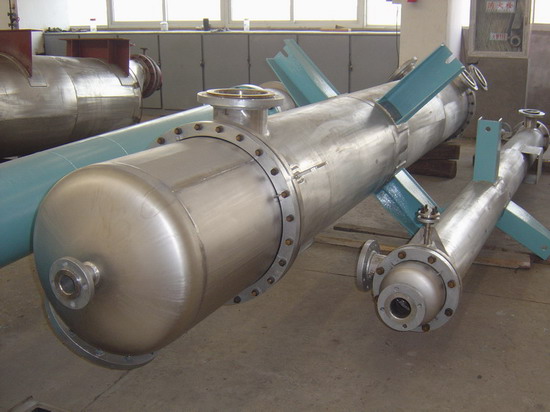 Titanium heat exchanger