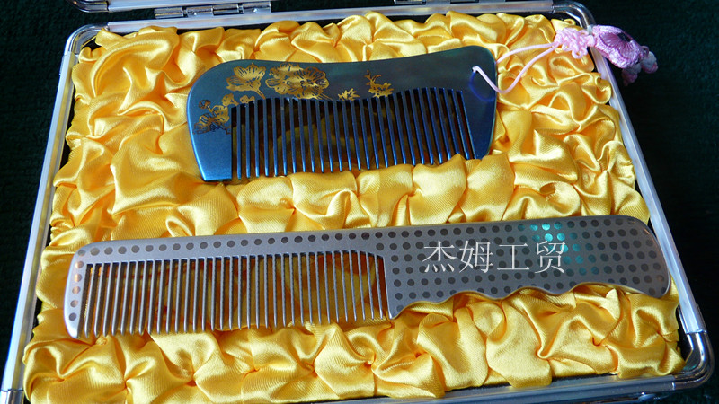 Titanium comb