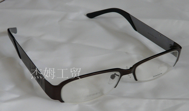 Titanium glasses frame