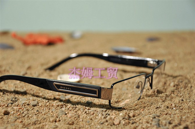    Titanium glasses frame