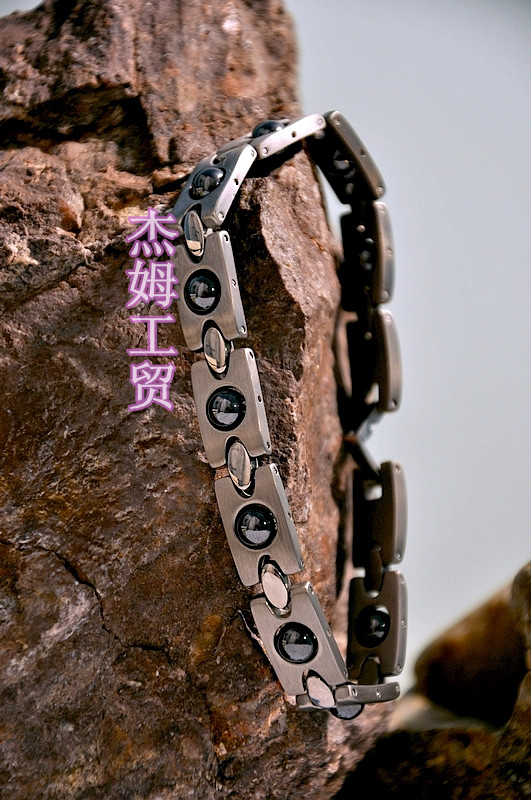 Titanium bracelet