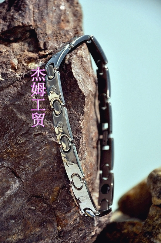 Titanium bracelet