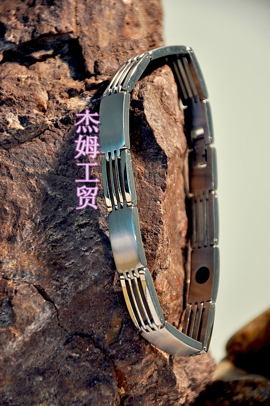 Titanium bracelet