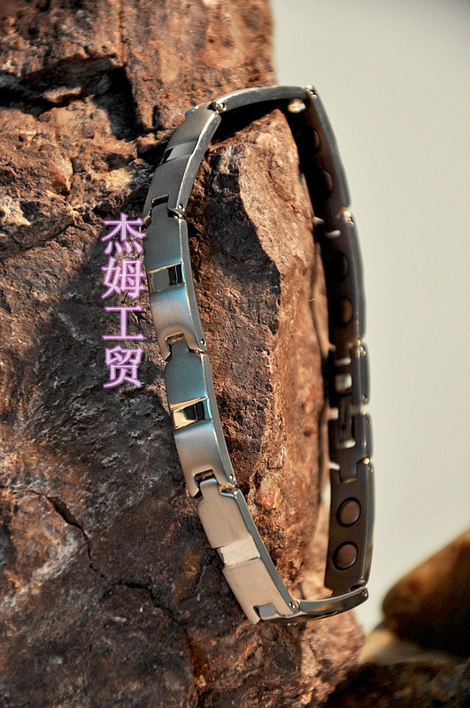 Titanium bracelet