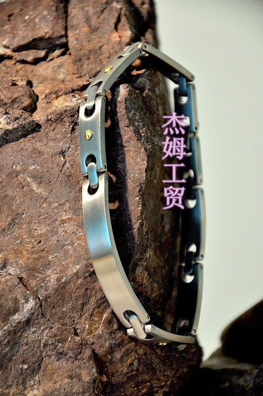 Titanium bracelet