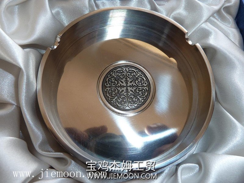 Titanium ashtray