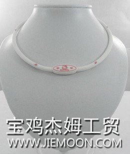 Titanium necklaces